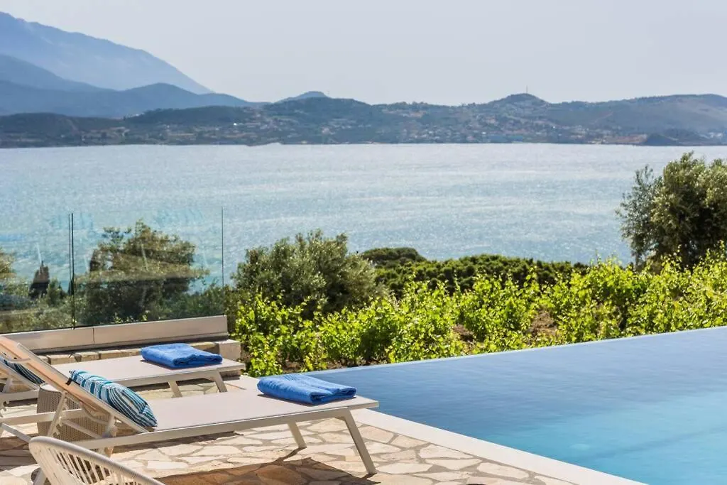 Eviono, Houses On The Hill Apartment Lixouri
